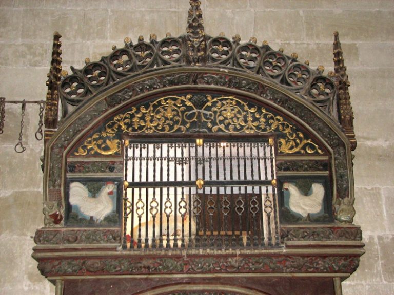 Gallinero en la catedral