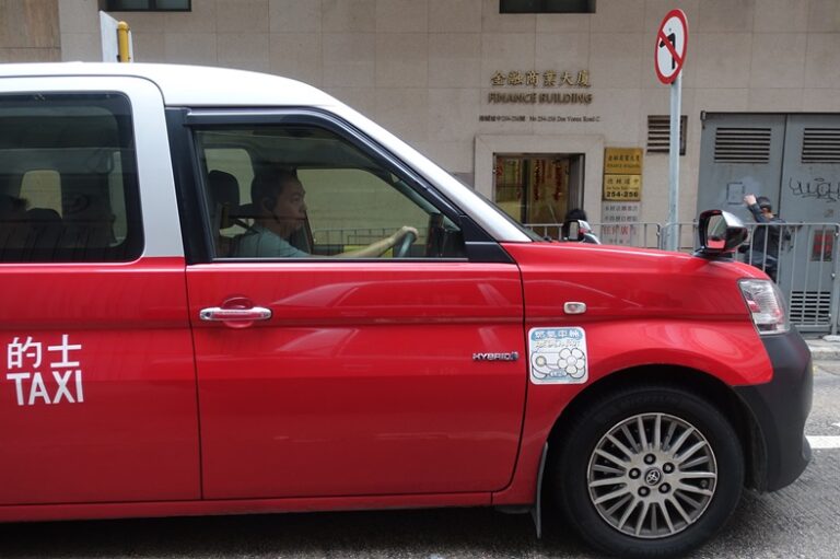Taxis rojos