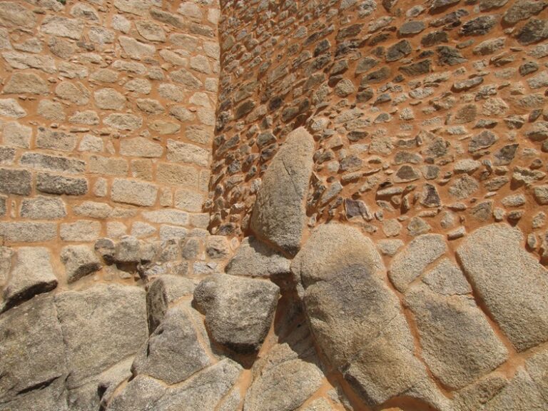 Castillo en las rocas