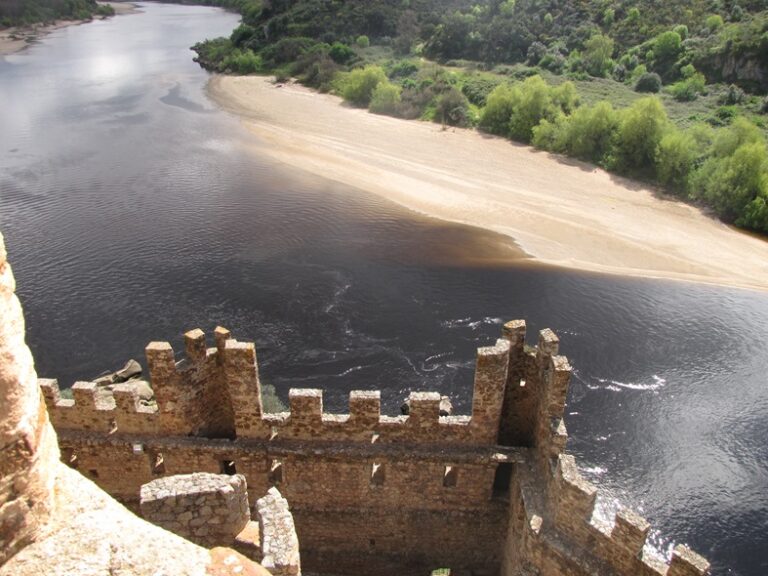 Almenas