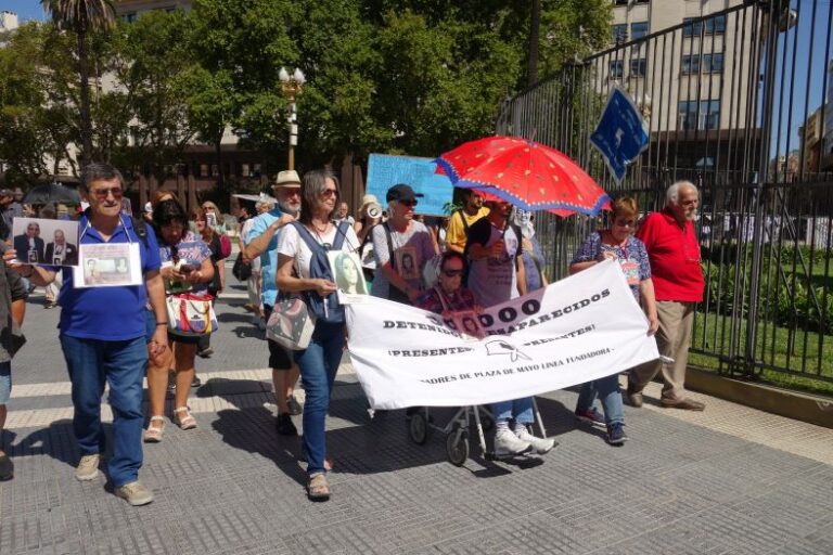 Madres de Plaza de Mayo